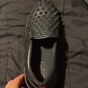 Valentino’s size 9